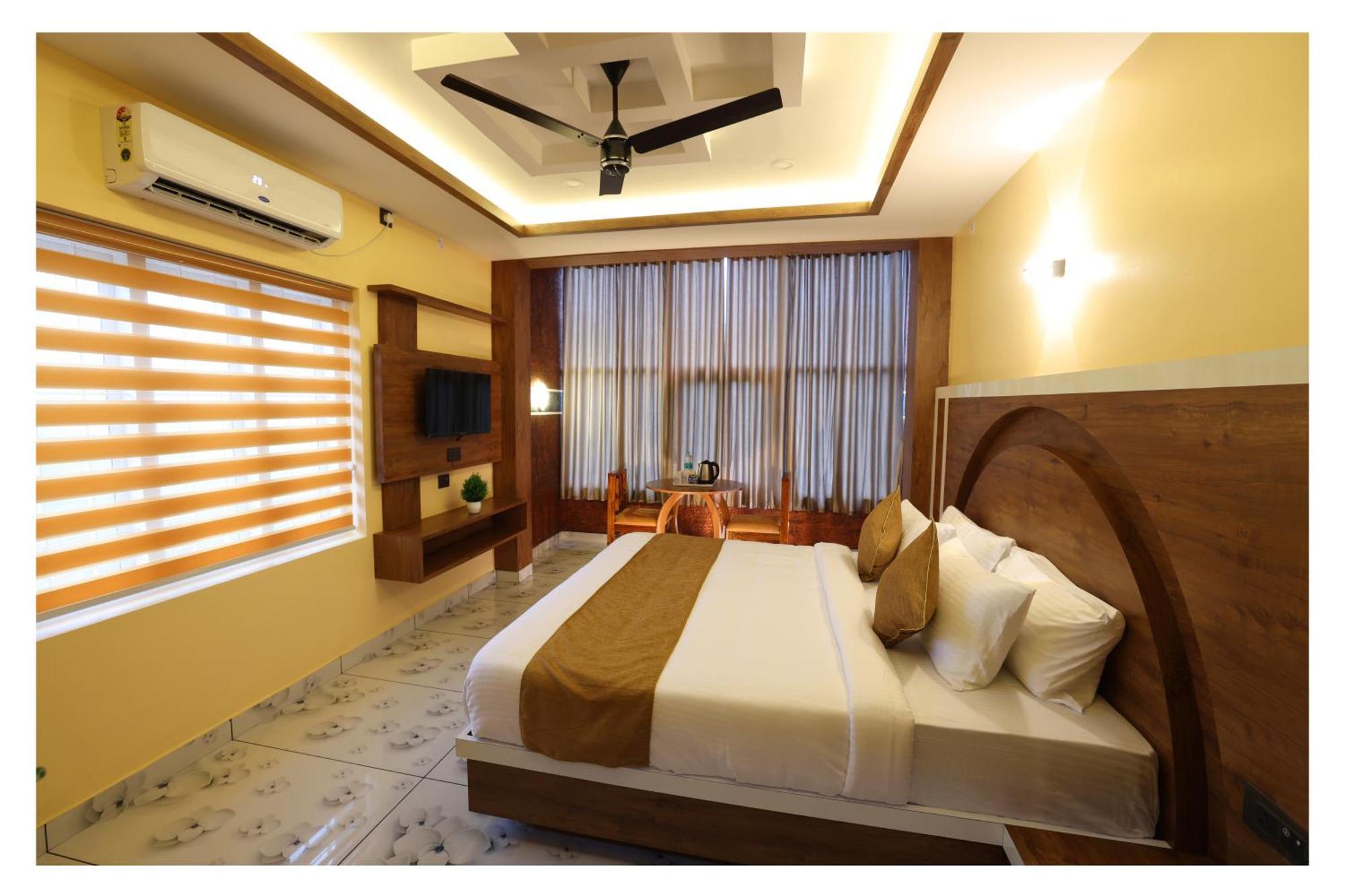 Hydel Palace Athirappilly By Bestinn Leisure Exterior foto